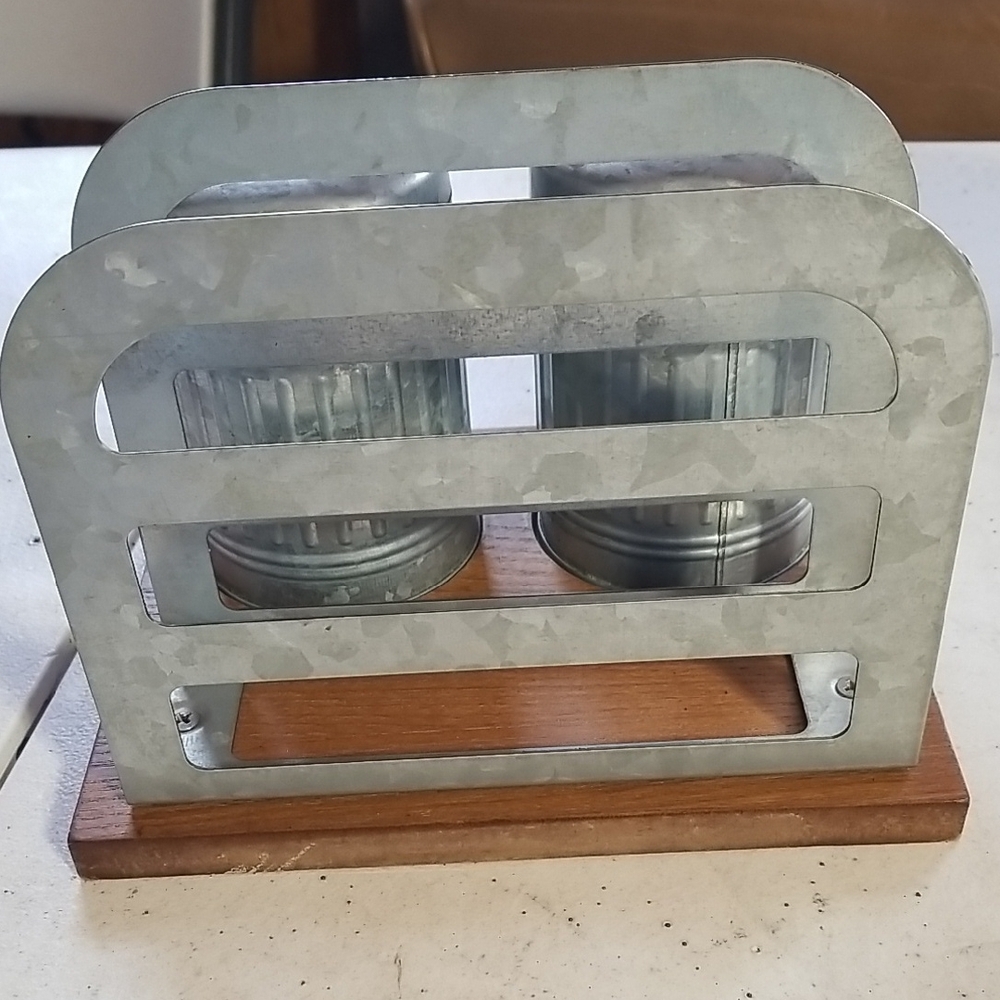 Metal Salt and Pepper Shaker Set with Holder - Picture 2 of 4
